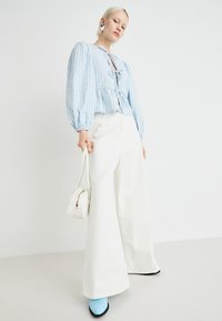 LOIS Jeans PALOMA - Široke hlačnice - otawa white