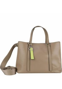 Borsa a mano in pelle beige con due manici e tracolla rimovibile, caratterizzata da un'etichetta verde neon attaccata da un anello d'argento. Texture liscia.