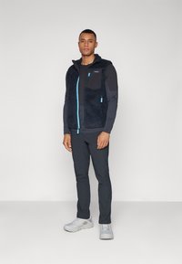 Patagonia CLASSIC RETRO-X VEST - Brezrokavnik - pitch blue