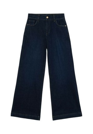 Jeans a gamba larga di un blu scuro realizzati in denim. Le caratteristiche includono una chiusura anteriore con bottone, dettagli delle tasche e una texture liscia.
