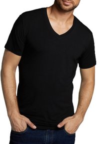 T-shirt nera a maniche corte con scollatura a V, realizzata in tessuto morbido, che presenta una forma aderente e cuciture minime per un aspetto pulito.