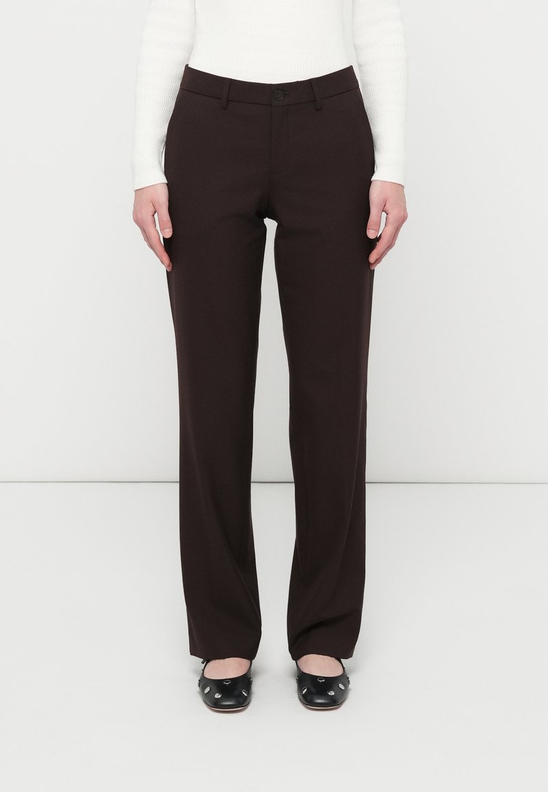 closed Broek bruin closed Broek bruin