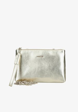 Metaliczna złota torebka na nadgarstek z zamkiem błyskawicznym i odpinanym łańcuszkiem, mały prostokątny kształt.