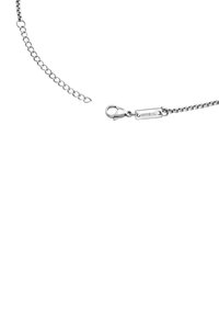 Sølv kæde med en lås i form af en hummer og et lille mærke graveret med "BREIL," der har et delikat leddesign.