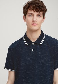 s.Oliver MIT FLAMMGARNSTRUKTUR - Koszulka polo