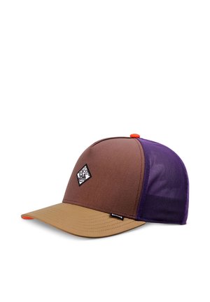 Braune und lila Mesh-Trucker-Cap mit beige gebogener Krempe, kleinem Diamant-Logo auf der Vorderseite und orangefarbenem Knopf oben sowie am Krempenende.