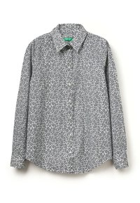 Camicia con bottoni in tessuto leggero, caratterizzata da un motivo floreale blu navy su sfondo grigio chiaro, con colletto classico e maniche lunghe.