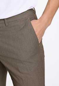 Junk De Luxe STRUCTURE STRETCH SET - Completo - dk sand