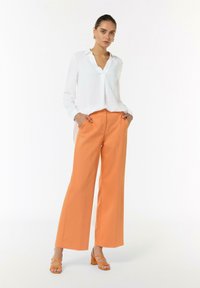 comma Blouse - weiß