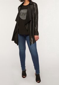 Fiorella Rubino Kort kappa / rock - black