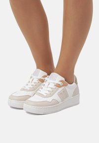mtng Zapatillas - beige
