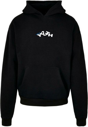 Černá mikina vyrobená z bavlněné směsi. Obsahuje přední kapsu a šňůrku na kapuci. Na hrudi má bílé a modré grafické písmo "YOUTH".