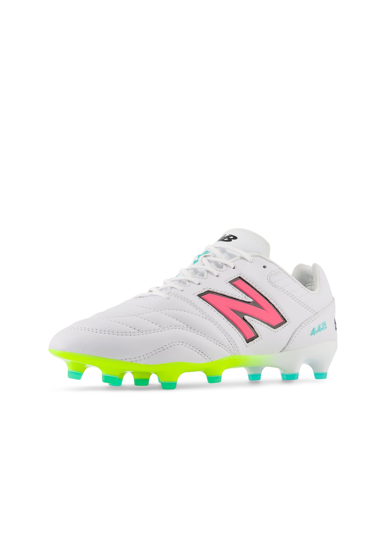 Fußballschuhe für festen Untergrund