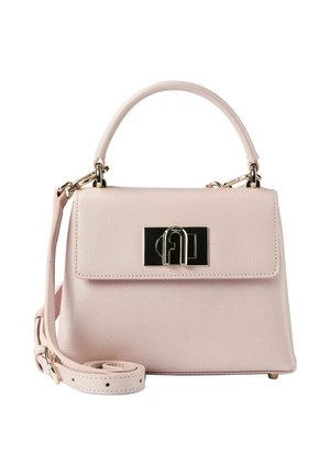 Piccola borsa a mano in pelle rosa chiaro con manico superiore, tracolla removibile e chiusura rettangolare color oro sulla patta frontale.