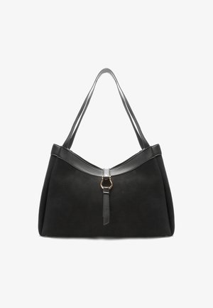Zwarte suède handtas met een gebogen silhouet, voorzien van leren rand en een gouden gespaccent in het midden. Twee schouderbanden.