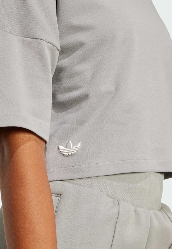 NEUCLASSICS TEE - Print T-shirt4