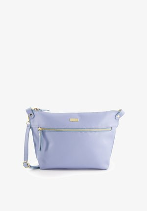 Jasnofioletowa skórzana torebka typu crossbody z złotymi detalami, górnym zamkiem błyskawicznym oraz zewnętrzną kieszenią na zamek dla dodatkowej wygody.