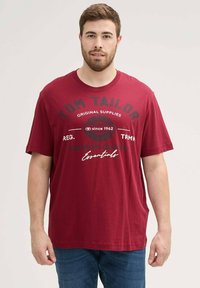 TOM TAILOR PLUS - MIT LOGO - T-shirt print - deep red