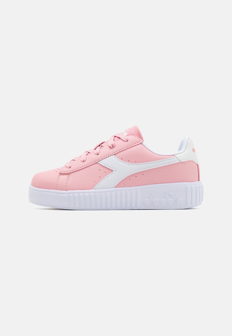 Diadora GAME STEP 2.0 UNISEX - Edzőcipő - almond blossom/white