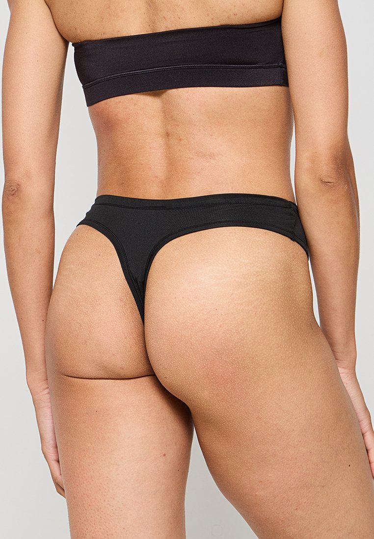 AGATHA 3 PACK