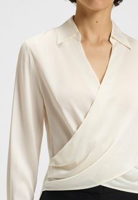 BOSS BELIDANA biały