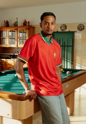 COPA Football, PORTUGAL 1995 RETRO FOOTBALL SHIRT - Polo shirt - red