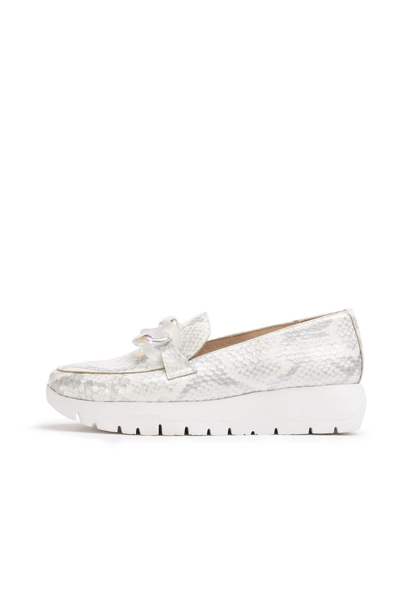 dc white slip ons