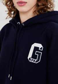GAP ABBREV HOOD - Sudadera - navy