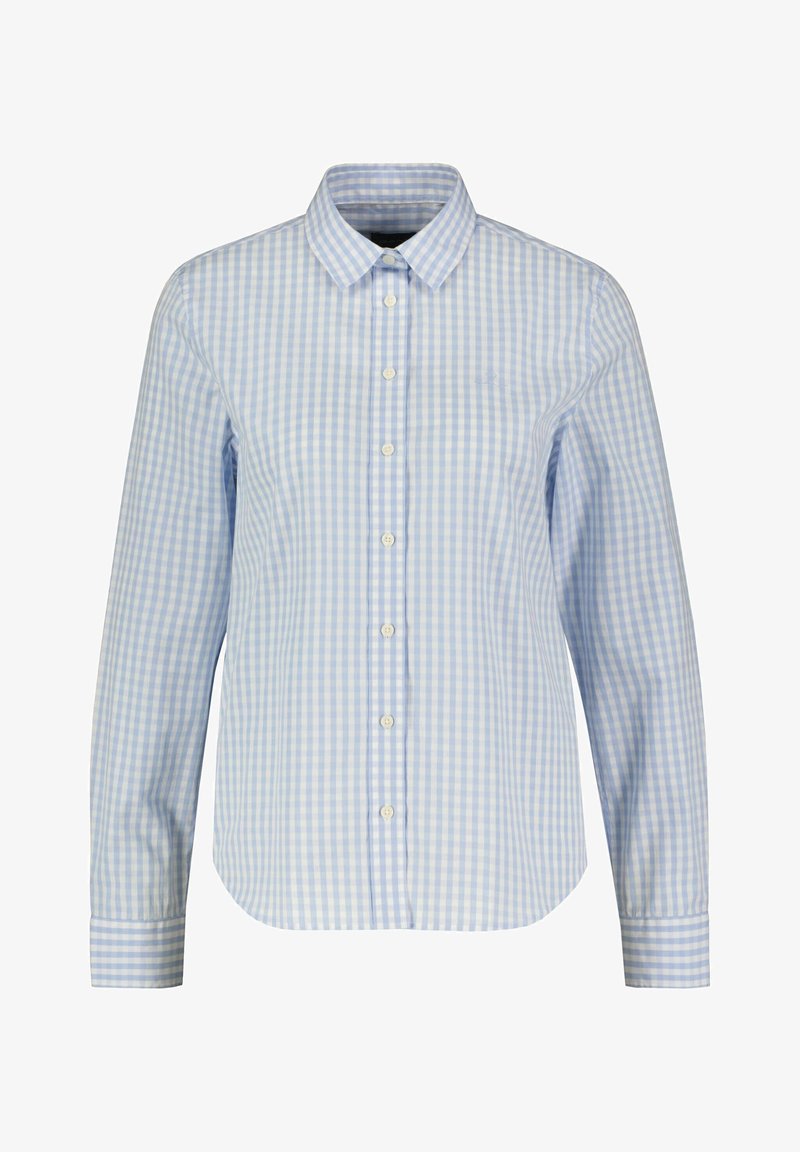 Chemise à manches longues boutonnée avec motif à carreaux bleu clair et blanc et col pointu sur fond blanc.