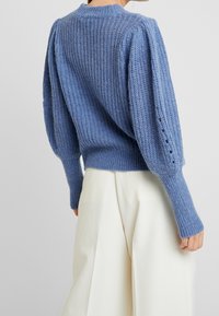 JUST FEMALE Svetr - blue