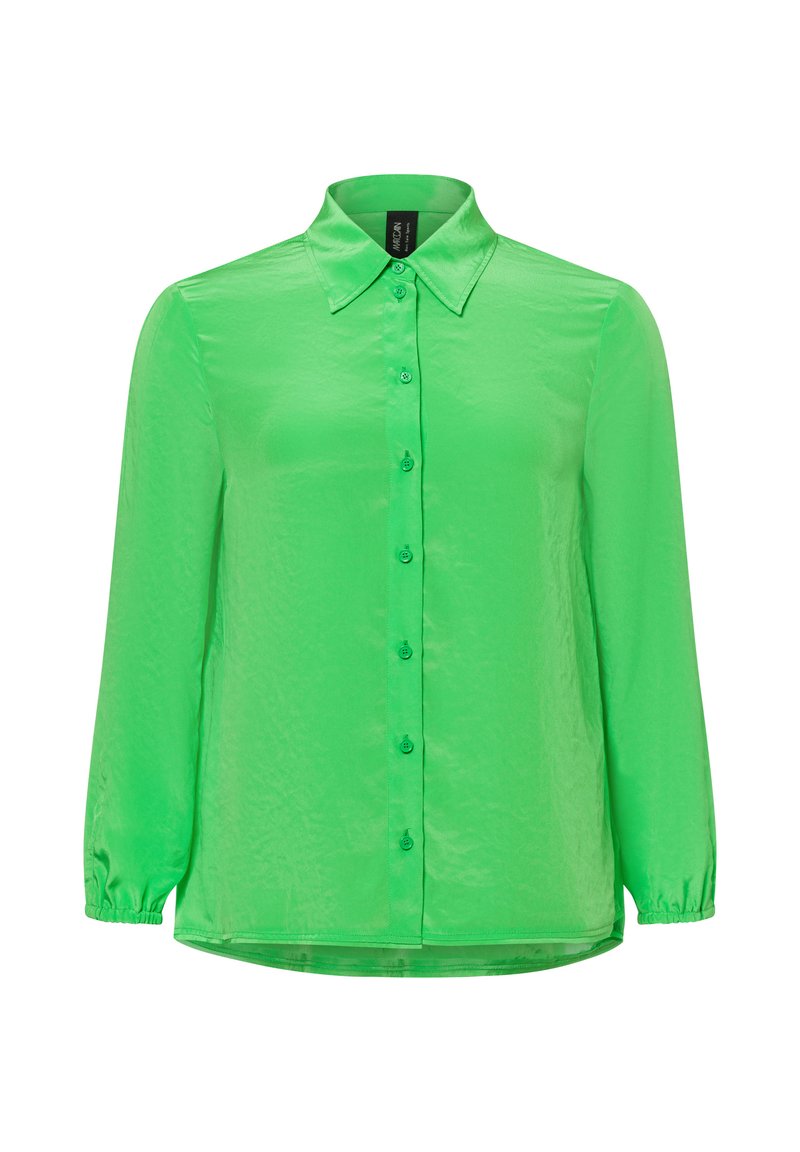 Groene, lange mouw shirt van lichtgewicht, glanzende stof. Heeft een kraag, knoopsluiting aan de voorkant enGathered cuffs. Minimalistisch ontwerp.