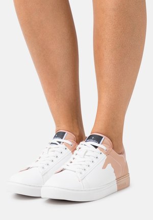 DEREK - Baskets basses - white/pink