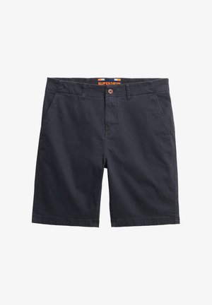 Marineblaue Shorts aus gewebtem Stoff, mit Knopfverschluss, Seitentaschen und einem Logoband am Bund mit orangen Akzenten.