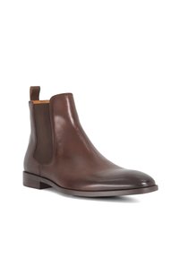 Bottine Chelsea en cuir brun à col moyen avec panneau élastique sur le côté et languette de tirage, dotée d'un petit talon et d'une finition lisse.