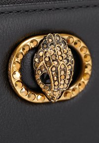 Kurt Geiger London CHELSEA ZIP AROUND - Portemonnee - black