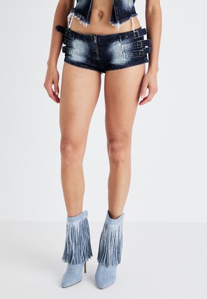 Jaded London ZIP UP BUCKLE HOT PANTS - Kratke hlače od trapera - denim