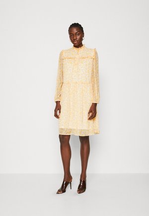 Saint Tropez TILDA DRESS - Marškininė suknelė - chamois juicy