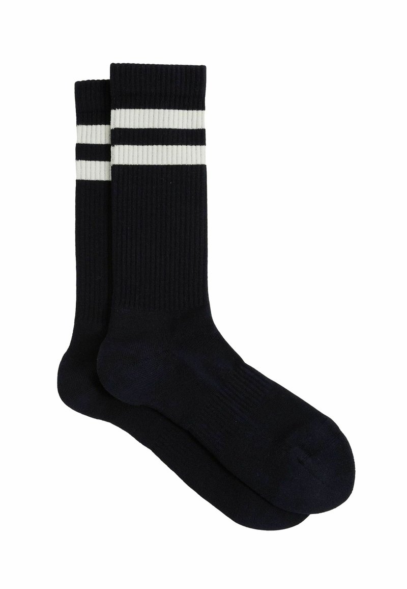 Marineblaue gerippte Socken mit weißen Streifenakzenten am oberen Rand, ausgestattet mit einer glatten Oberfläche und einem Standard-Crew-Längen-Design.