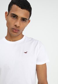Hollister Co. Icon Crew T-Shirt 3-Pack - Pamata T-krekls - white