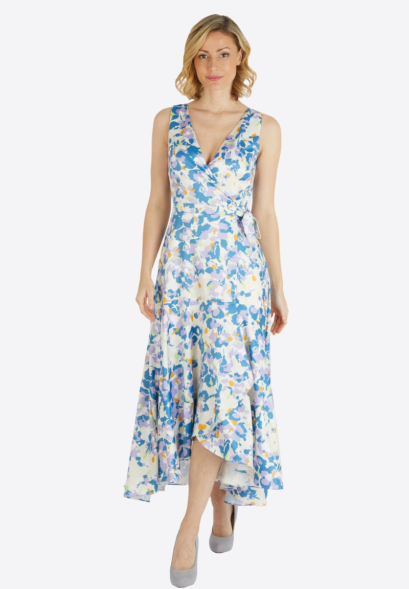 Blumenkleid im Wickelstil mit V-Ausschnitt, das eine Mischung aus Blau, Gelb und Weiß zeigt. Fließendes Design mit asymmetrischem Saum und Bindedetail.