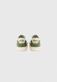 Diadora KICK - Trainers - cypress green