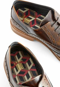 Next BROGUE - Derbies & Richelieus - brown