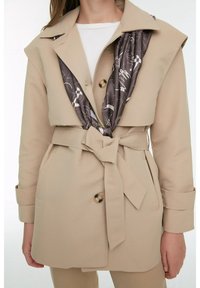 Trendyol Gabardina - beige