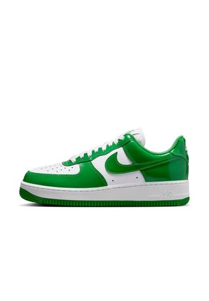 Nike Sportswear AIR FORCE  - Tenisky - kelly green white kelly green