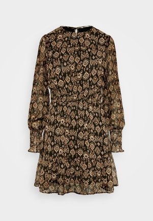 ONLY ONLISLA SMOCK DRESS - Φόρεμα ημέρας - tap shoe dessert rider