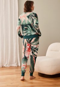 Next LONG SLEEVE SET - Pyžamo - dark green floral