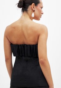 NA-KD PLEATED BANDEAU  - Topp - black