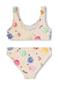 Beige tweedelige bikini met kleurrijke emoji- en hartpatronen verspreid over de stof, met een top met een ronde hals en hoge taille slipjes.
