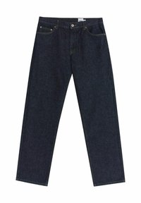 Mörkblå denimjeans med rak bendesign, femficksstil, kopparnitar och ett märke på midjebandet. Slät textur.