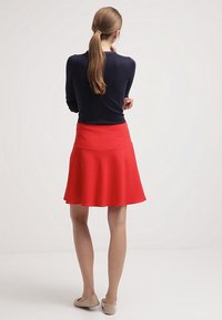 United Colors of Benetton A-linjekjol - red